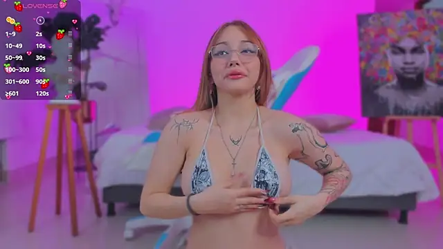 Snapshot of LITTLE-VIVI chatting on 14, 11, 2025 LITTLE-VIVI online show from 14, 11, 2025