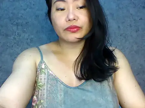 Snapshot of SexiestAries chatting on 14, 10, 2025 SexiestAries online show from 14, 10, 2025