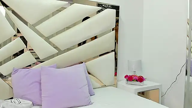 Naughty  Mom online show from 11, 3, 2025