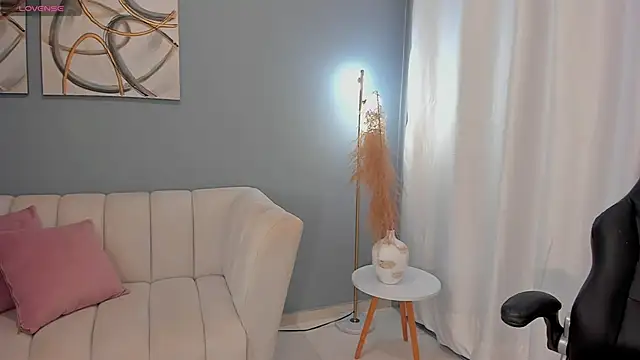 Snapshot of BrookeMiller chatting on 18, 3, 2025 BrookeMiller online show from 18, 3, 2025