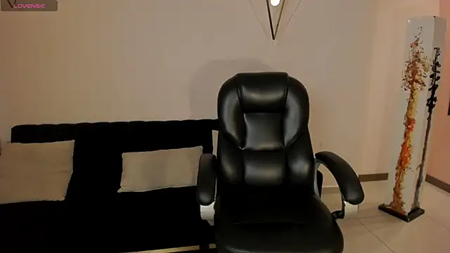 EveBensonX online show from 17, 7, 2026