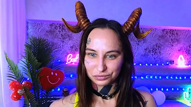 Cool Freak  online show from 24, 2, 2025