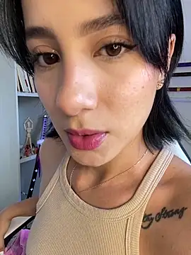 Ale Lewis online show from 7, 12, 2024