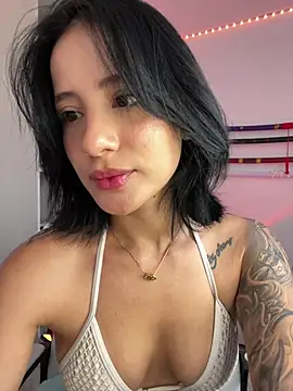 Ale Lewis online show from 2, 3, 2025