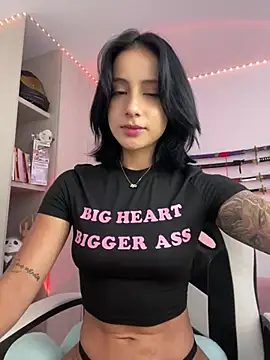 Ale Lewis online show from 2, 3, 2025