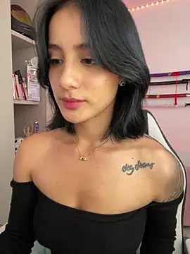 Ale Lewis online show from 6, 3, 2025