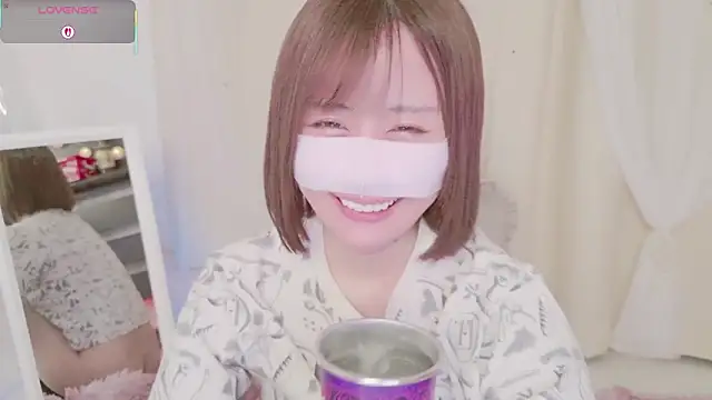 Yuu  k online show from 16, 2, 2025