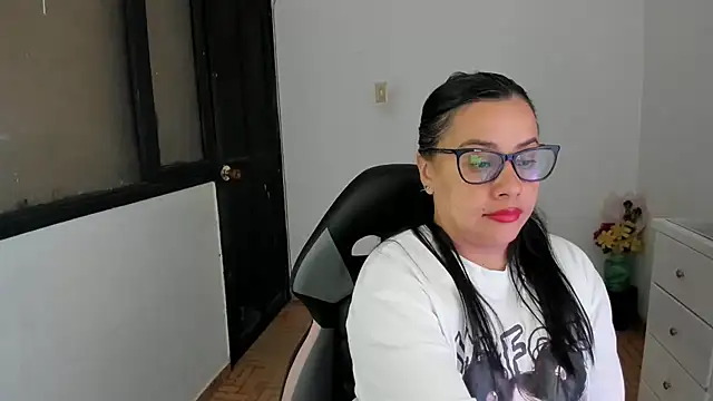 Snapshot of smile_sweetpao chatting on 1, 11, 2025 smile sweetpao online show from 1, 11, 2025