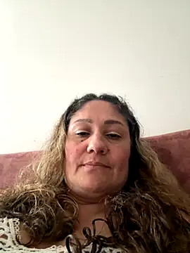 Snapshot of gabiTetas chatting on 11, 11, 2025 gabiTetas online show from 11, 11, 2025