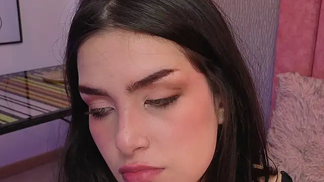 Alexa Thaylor  online show from 1, 5, 2026