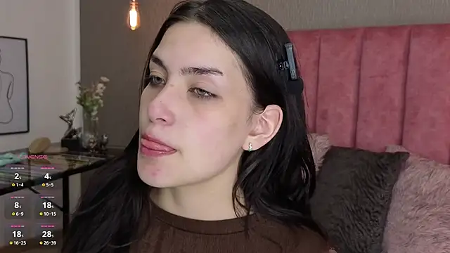 Alexa Thaylor  online show from 5, 5, 2026