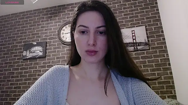  Hot Lady  online show from 10, 3, 2025