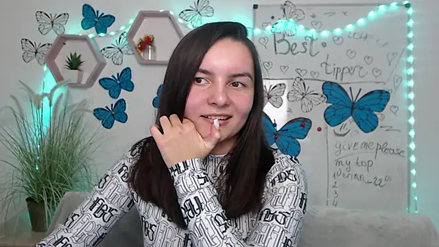 JasmineAsha online show from 14, 3, 2025