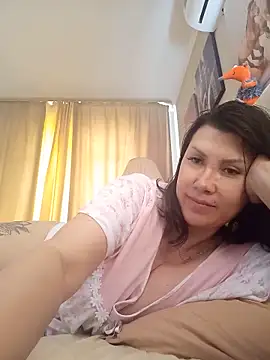 Snapshot of ROXOLANAA_SEXY chatting on 16, 5, 2026 ROXOLANAA SEXY online show from 16, 5, 2026