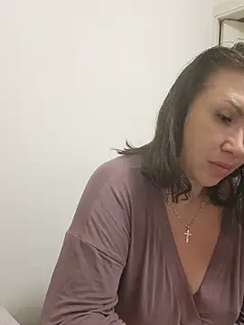 Snapshot of ROXOLANAA_SEXY chatting on 22, 5, 2026 ROXOLANAA SEXY online show from 22, 5, 2026