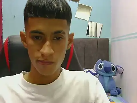 Angelstripboy online show from 12, 5, 2026
