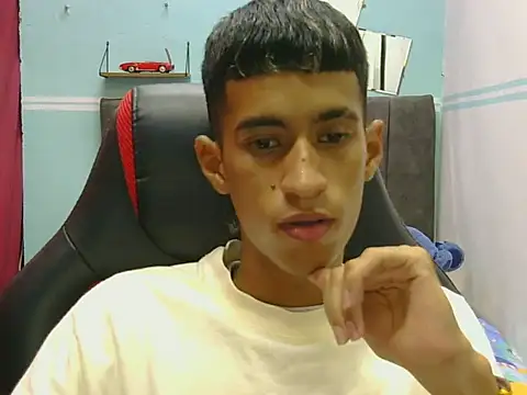 Angelstripboy online show from 18, 5, 2026
