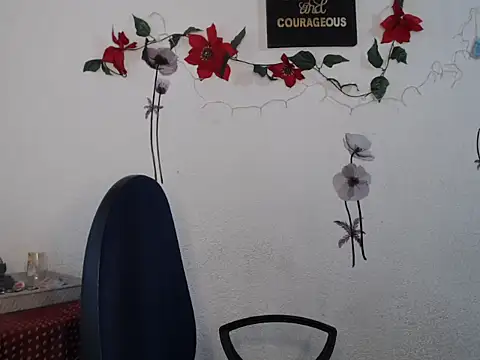 Liamiler01  online show from 9, 12, 2024