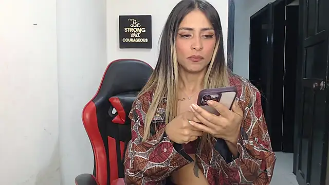 Liamiler01  online show from 10, 11, 2025