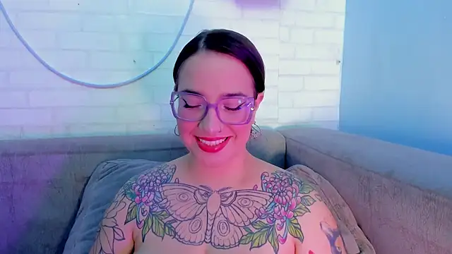 Snapshot of DEVA_BLUE_ chatting on 5, 3, 2025 DEVA BLUE  online show from 5, 3, 2025