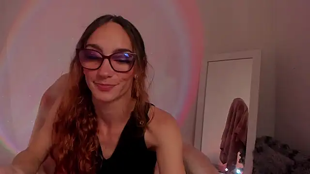 Snapshot of _lh_ chatting on 6, 11, 2025 lh online show from 6, 11, 2025