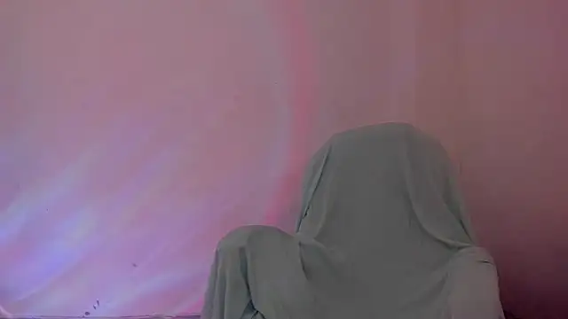 Snapshot of _lh_ chatting on 20, 12, 2025 lh online show from 20, 12, 2025