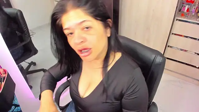BellaFlaming online show from 2, 7, 2026