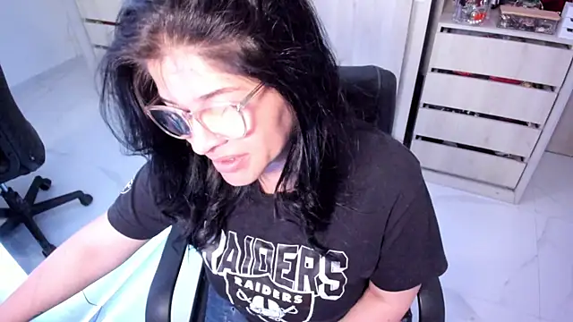 BellaFlaming online show from 14, 7, 2026