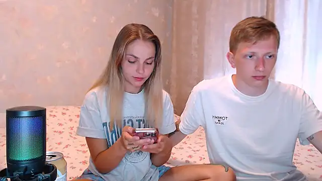 juliaanddima online show from 14, 7, 2026