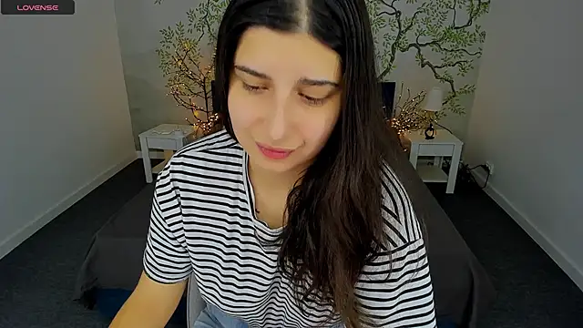 Linda EX online show from 8, 2, 2025