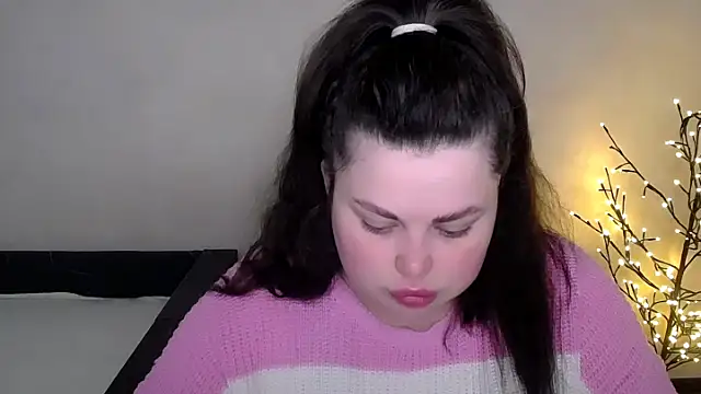 Emily Mo online show from 30, 4, 2026