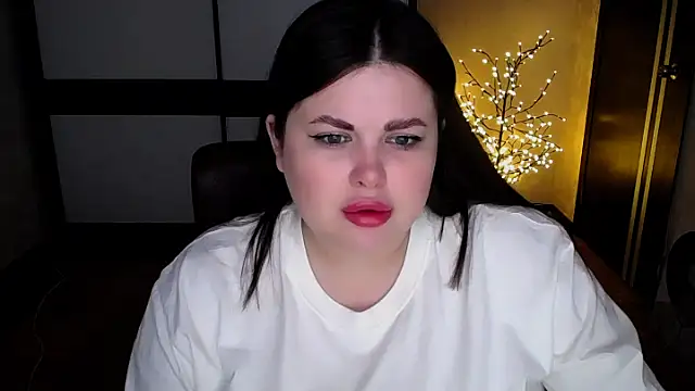 Emily Mo online show from 8, 7, 2026