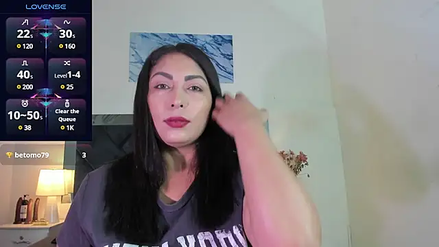 Snapshot of Lauralove_69 chatting on 8, 1, 2025 Lauralove 69 online show from 8, 1, 2025