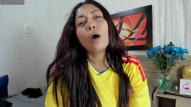 Lauralove 69 online show from 7, 7, 2026