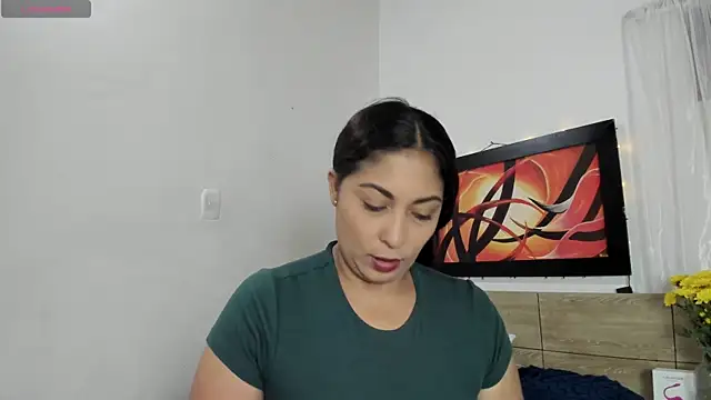 Lauralove 69 online show from 26, 7, 2026