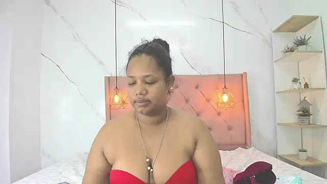 Belle Brunette online show from 25, 7, 2026