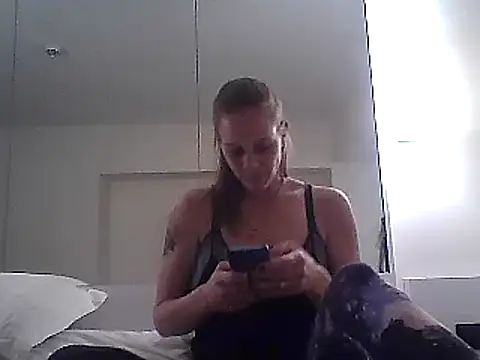 WildScorpio86 online show from 27, 1, 2025