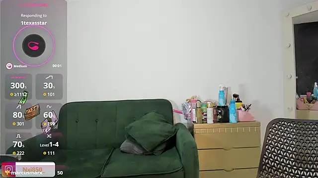 HOTBLACKANDWHITE2 online show from 11, 9, 2025