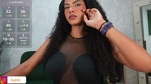 HOTBLACKANDWHITE2 online show from 14, 3, 2026