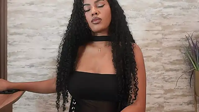 HOTBLACKANDWHITE2 online show from 3, 8, 2026