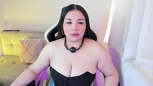 ambar-wells online show from 30, 7, 2026