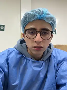 CamiRojas boy online show from 4, 5, 2026
