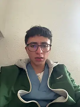 CamiRojas boy online show from 5, 5, 2026