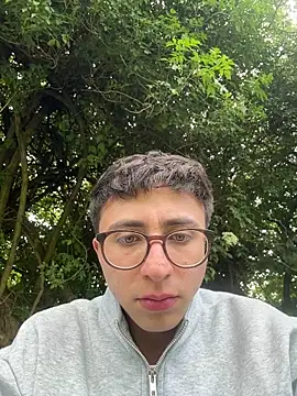 CamiRojas boy online show from 6, 5, 2026