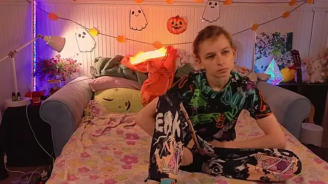 Frank Fraer online show from 8, 11, 2025