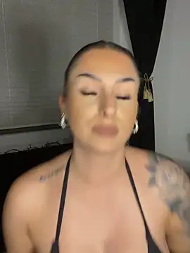 Mia-Bremer online show from 2, 2, 2025