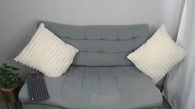 Amber Etan online show from 19, 7, 2026