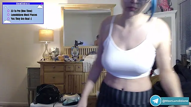 Snapshot of Lunobbione chatting on 13, 2, 2026 Lunobbione online show from 13, 2, 2026