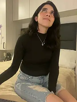 Snapshot of saori_10 chatting on 6, 3, 2025 saori 10 online show from 6, 3, 2025