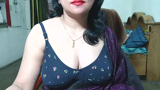 Cute Mahi22 online show from 1, 11, 2025